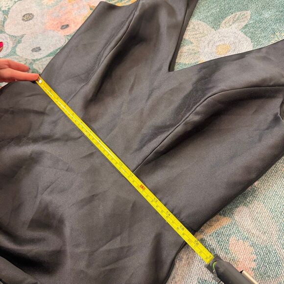 Alfred Sung Black Gown V-Neck Satin Twill A-Line Formal Maxi Dress Sleeveless 12 - Picture 11 of 13